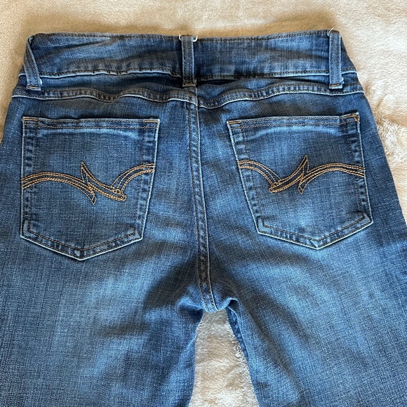 Wrangler Boot Cut Jeans - Picture 3 of 3
